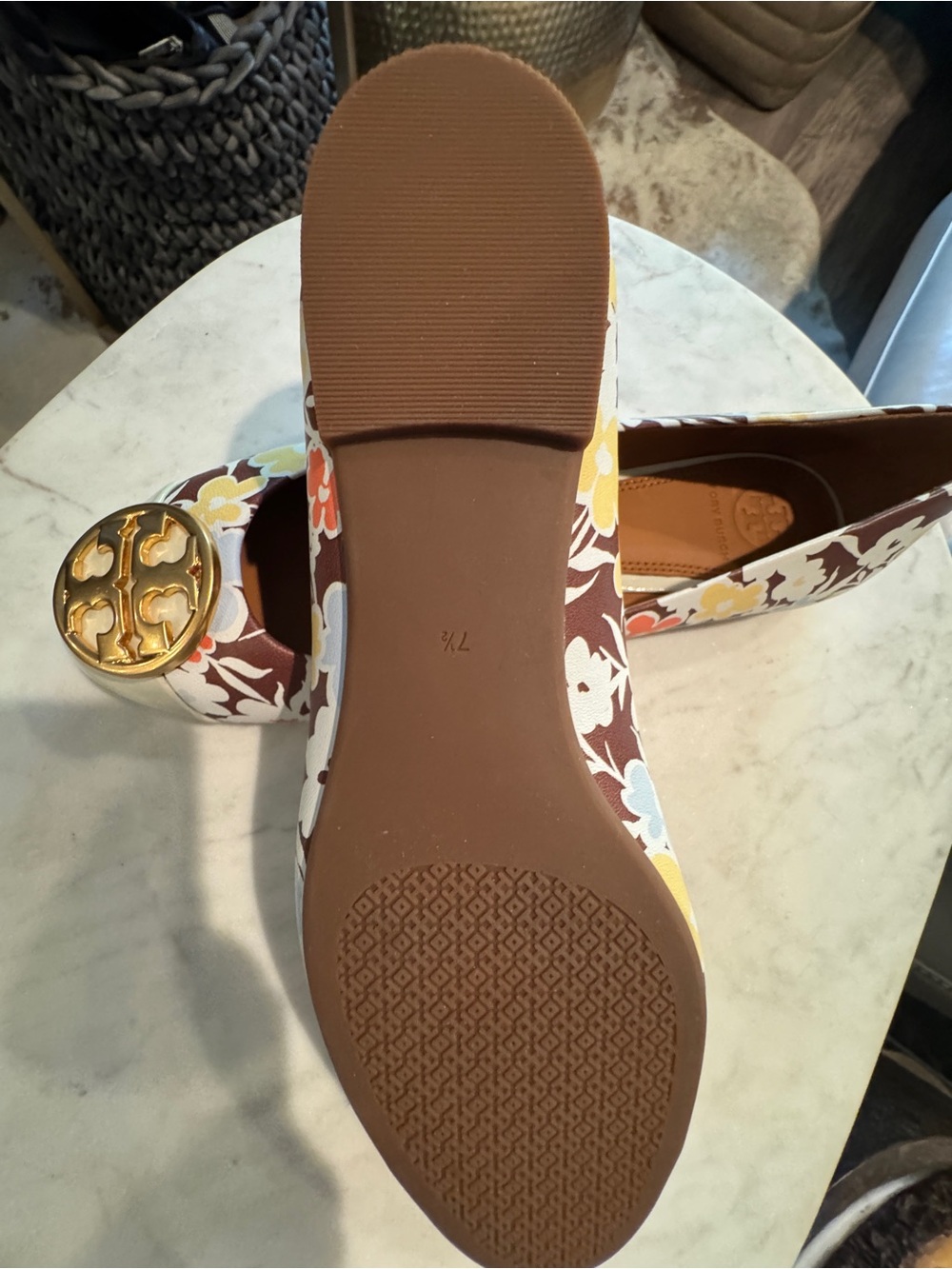 Tory Burch Chelsea Cap-Toe Ballet Flats in a floral "Reverie" sz 7.5 - Picture 3 of 7